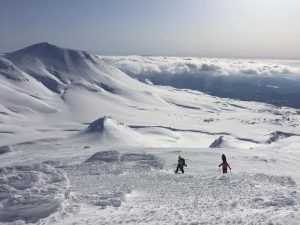 大雪山バックカントリーツアー